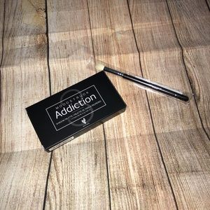 💫BRAND NEW YOUNIQUE MAKEUP PALLET💫